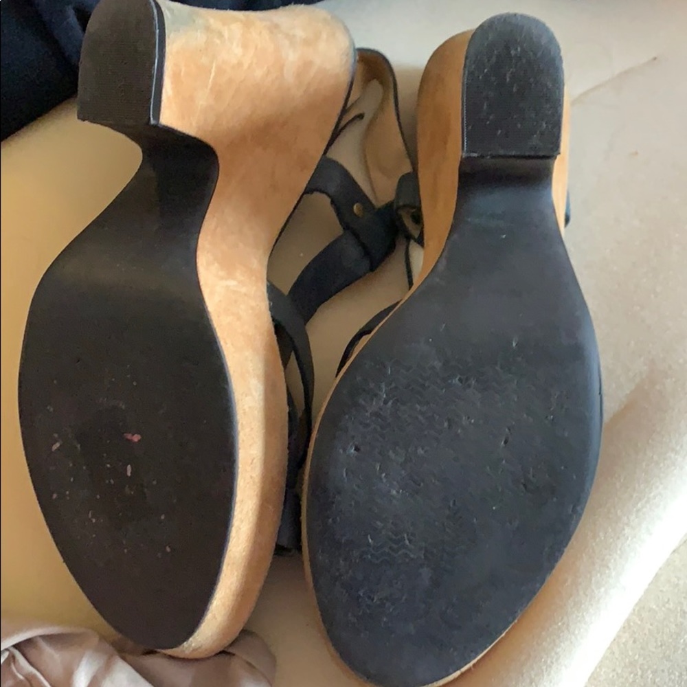 Sandals - Picture 3 of 3